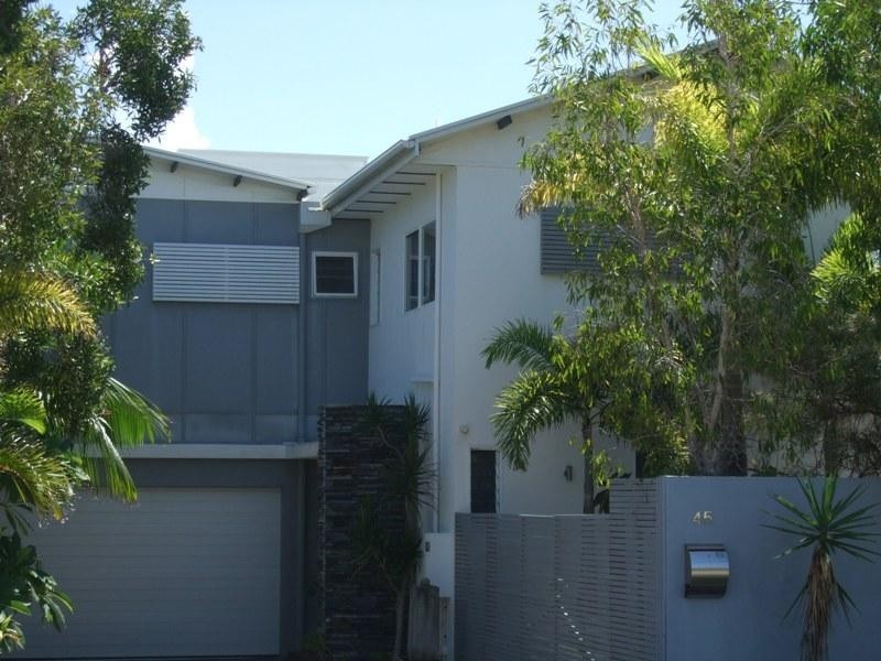 45 Southern Cross Parade, Sunrise Beach QLD 4567