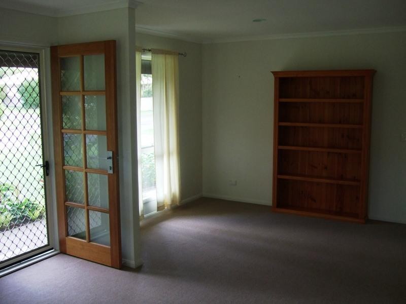 6 Rainbow Crescent, Sunrise Beach QLD 4567