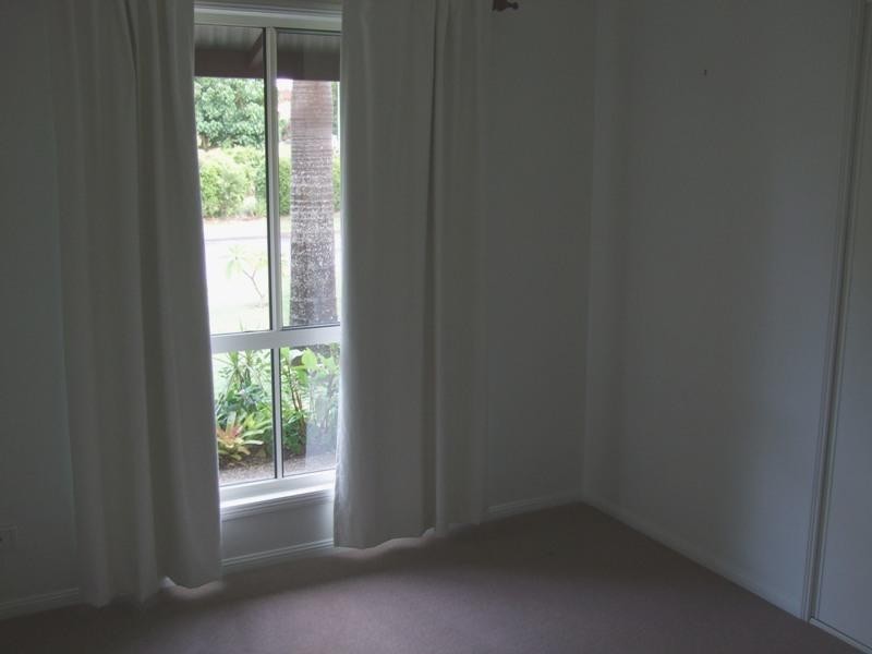 6 Rainbow Crescent, Sunrise Beach QLD 4567