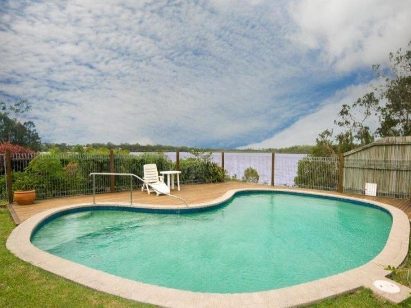 1/2 Sidoni Street, Tewantin QLD 4565