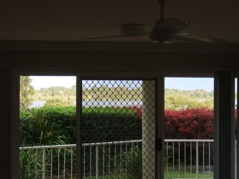 1/2 Sidoni Street, Tewantin QLD 4565