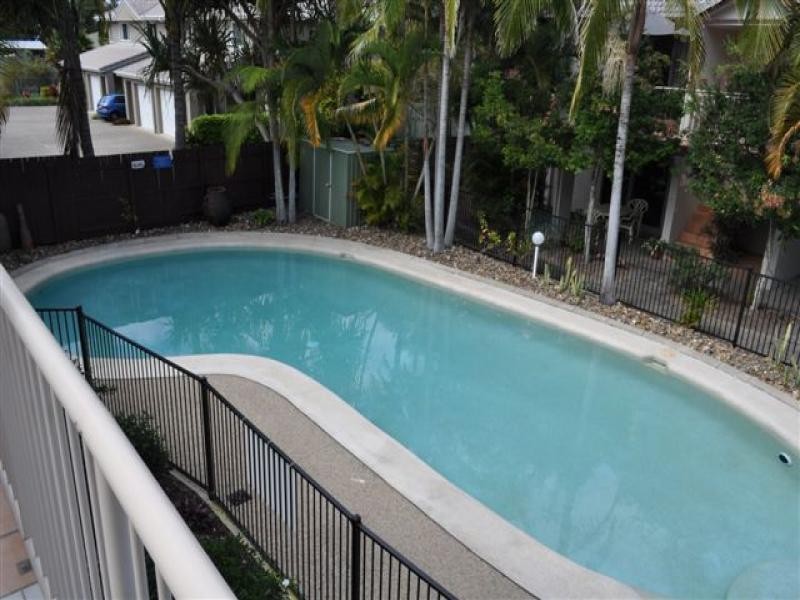 211/4 Lake Weyba Drive, Noosaville QLD 4566