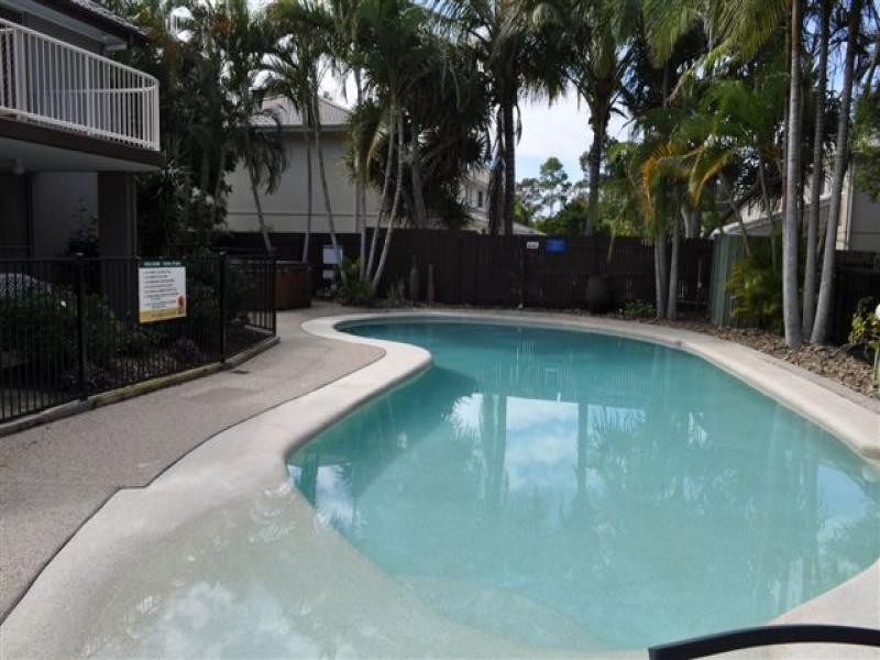 211/4 Lake Weyba Drive, Noosaville QLD 4566