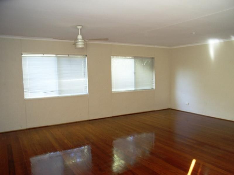 1/11 Nebula Street, Sunshine Beach QLD 4567