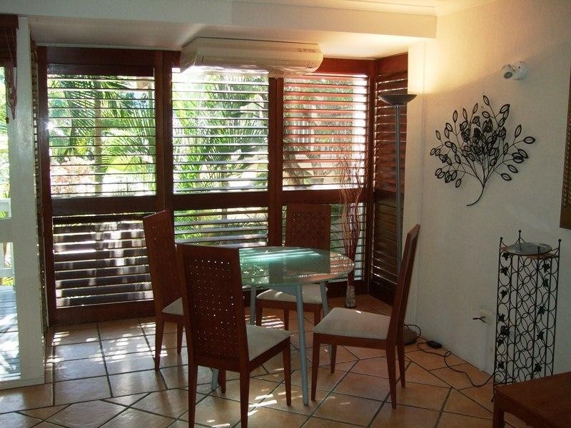 1/10 Edgar Bennett Avenue, Noosa Heads QLD 4567