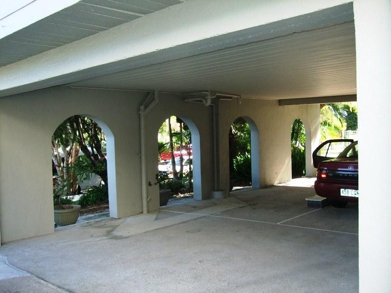 1/10 Edgar Bennett Avenue, Noosa Heads QLD 4567