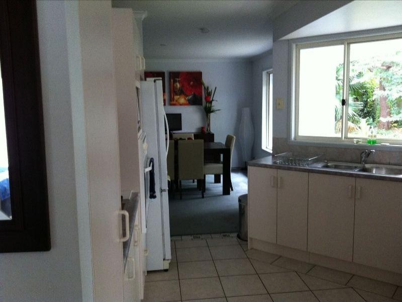 24 Lyndhurst Grove, Tewantin QLD 4565