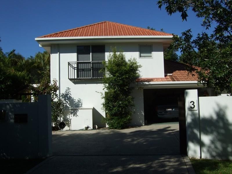 3 Habitat Place, Noosa Heads QLD 4567