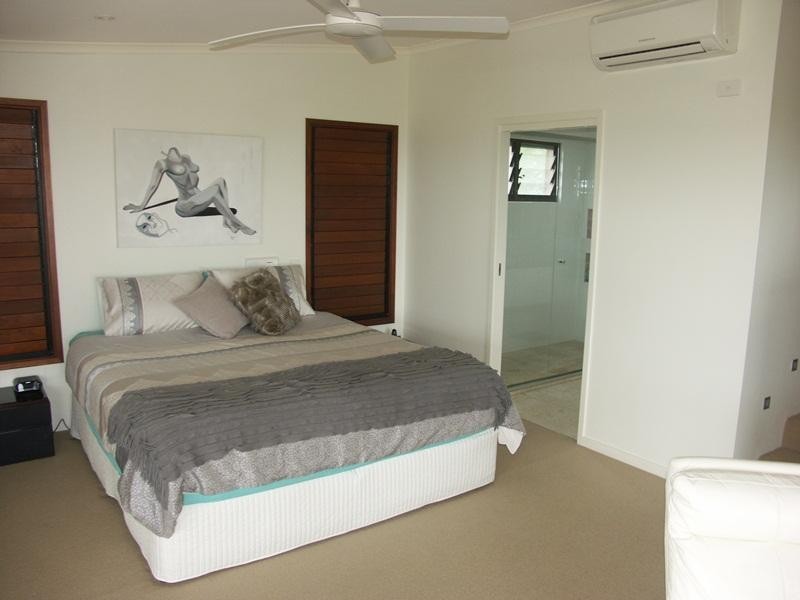 17 Captains Court, Sunrise Beach QLD 4567