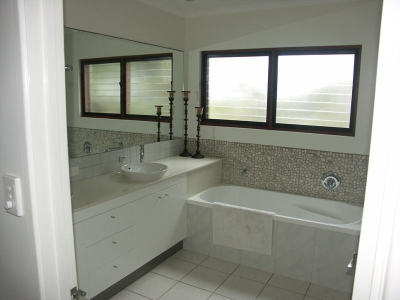 17 Captains Court, Sunrise Beach QLD 4567