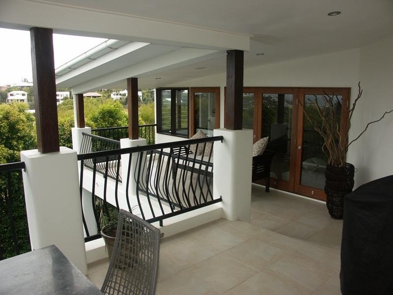 17 Captains Court, Sunrise Beach QLD 4567