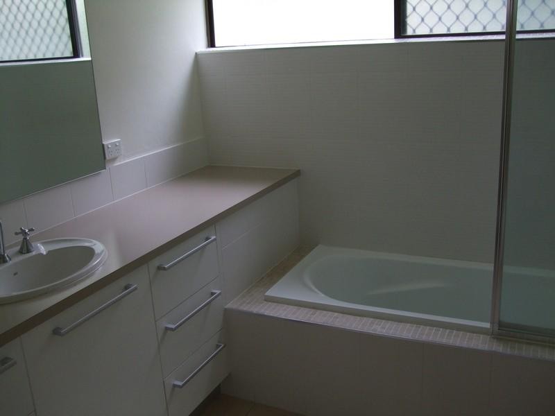 4/291 Gympie Terrace, Noosaville QLD 4566