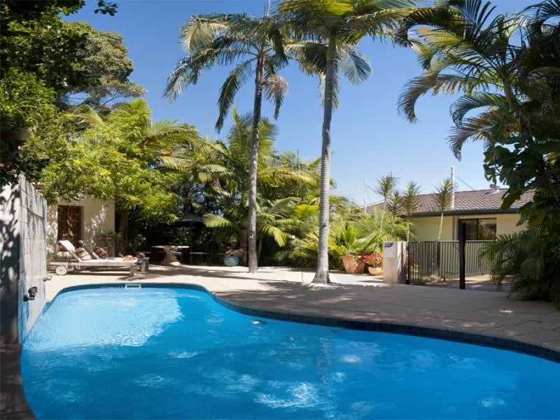 18 Arkana Drive, Noosa Heads QLD 4567