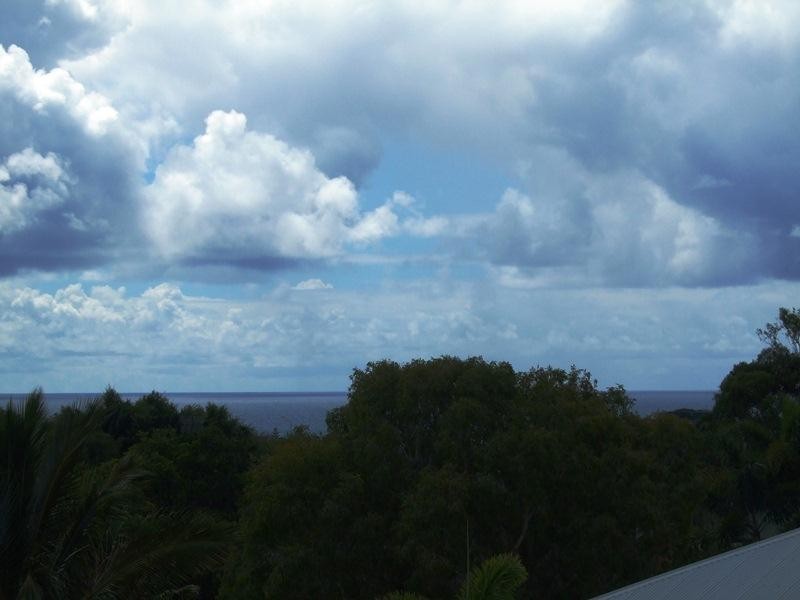 1/64 Southern Cross Parade, Sunrise Beach QLD 4567