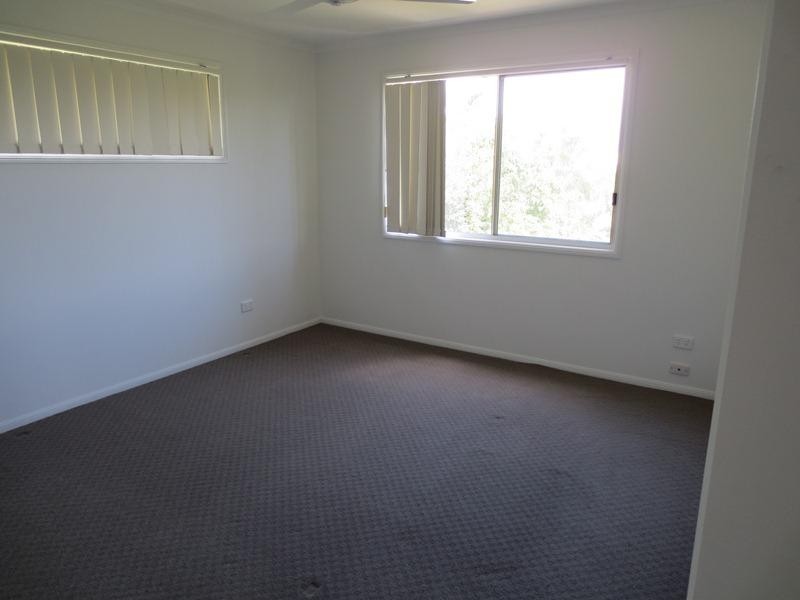 4 Maheno Court, Sunrise Beach QLD 4567