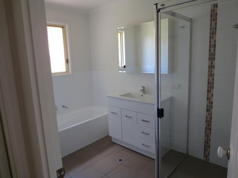 4 Maheno Court, Sunrise Beach QLD 4567