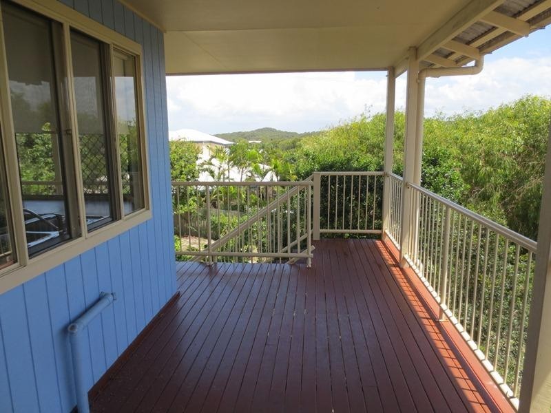 4 Maheno Court, Sunrise Beach QLD 4567