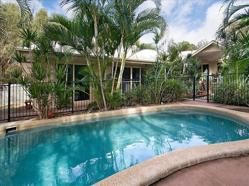 2 Captains Court, Sunrise Beach QLD 4567