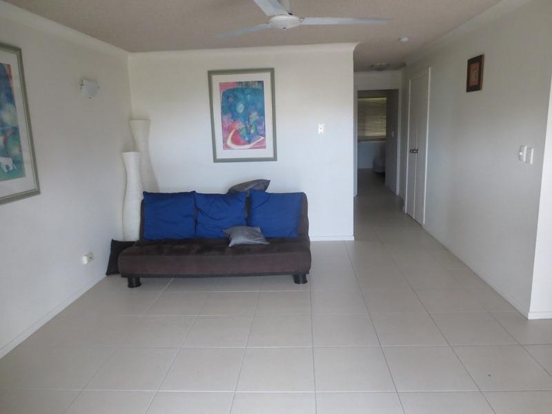 1/17 Sobraon Street, Sunrise Beach QLD 4567