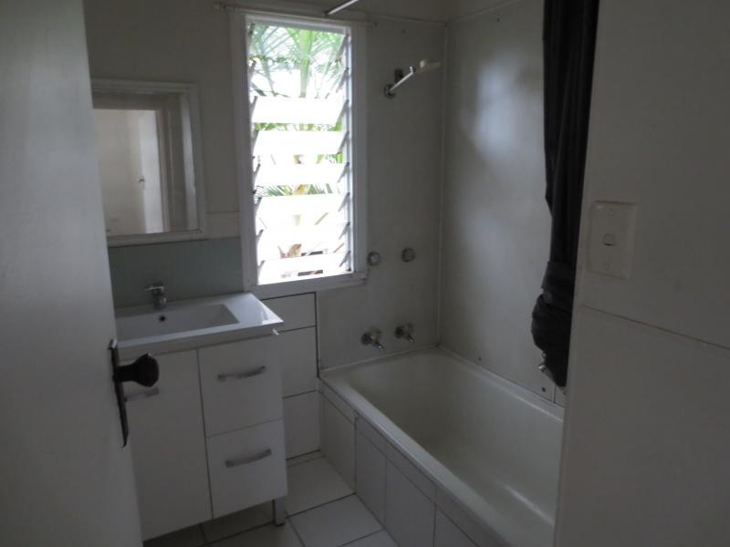 4 Hygieta Street, Noosaville QLD 4566