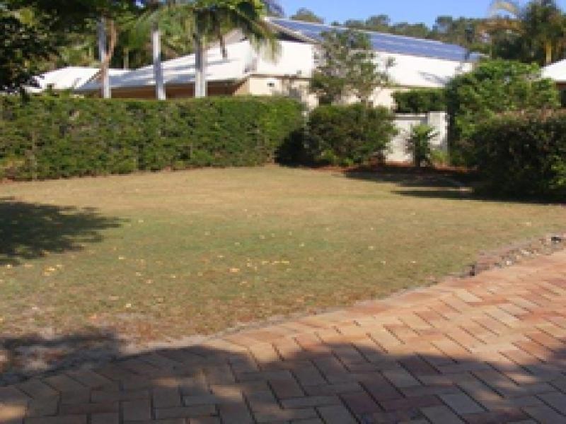 2 Windsurf Place, Noosaville QLD 4566