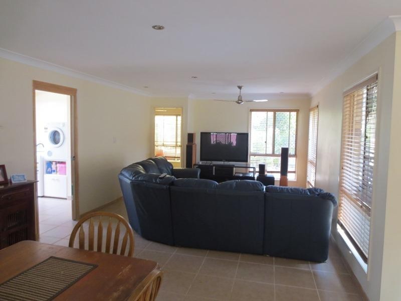 19 Victory Crescent, Sunrise Beach QLD 4567