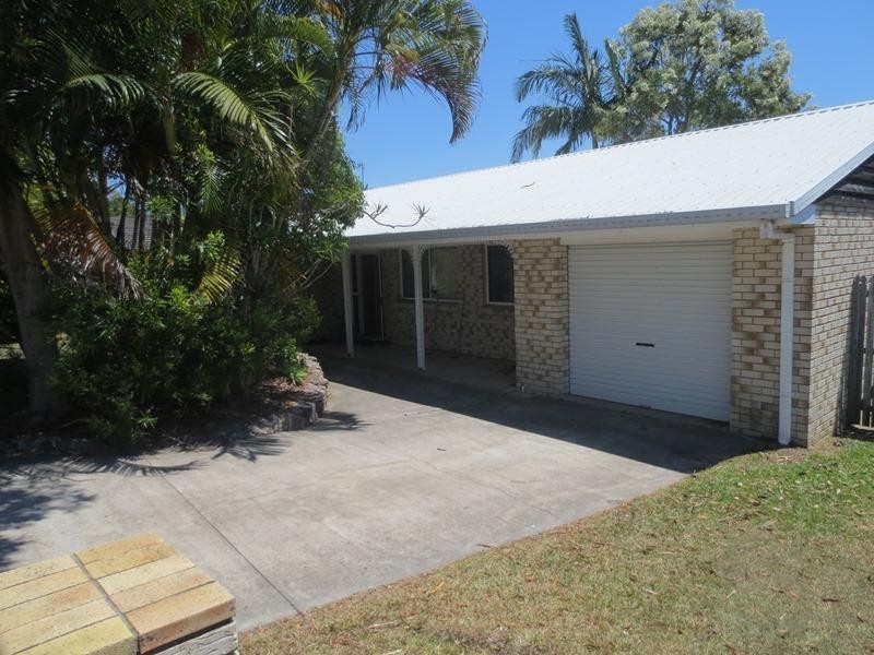 16 Muirfield Street, Tewantin QLD 4565