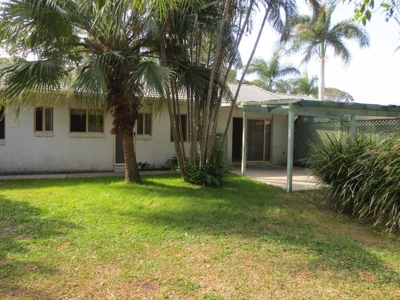 35 Sunset Drive, Noosa Heads QLD 4567