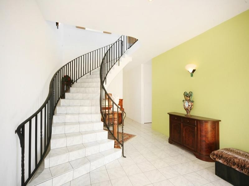 40 Wavecrest Drive, Castaways Beach QLD 4567