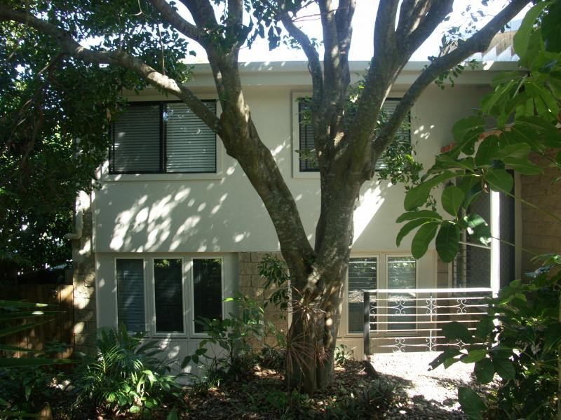 1/9 Nebula Street, Sunshine Beach QLD 4567