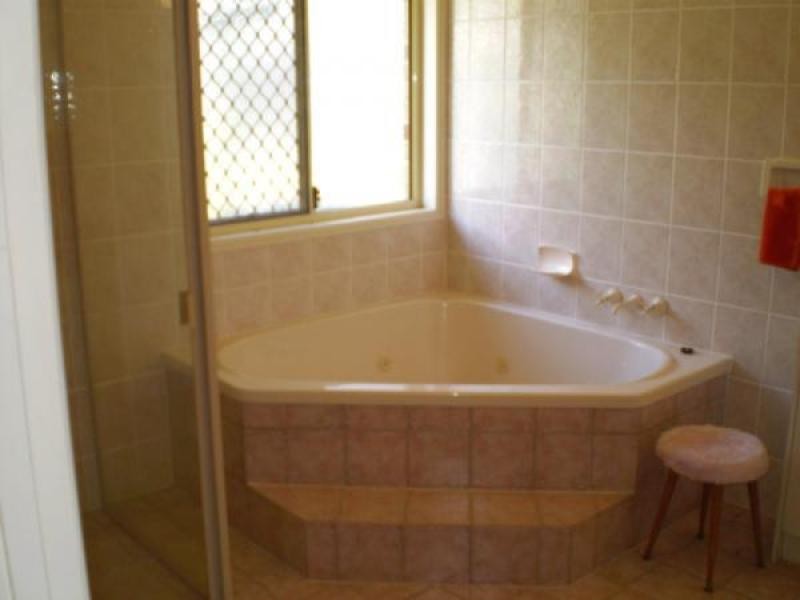 Kensington Grove QLD 4341