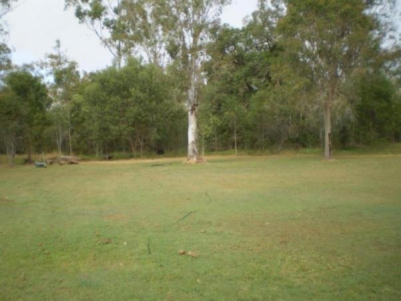 9 Lewis Court, Lockyer Waters QLD 4311