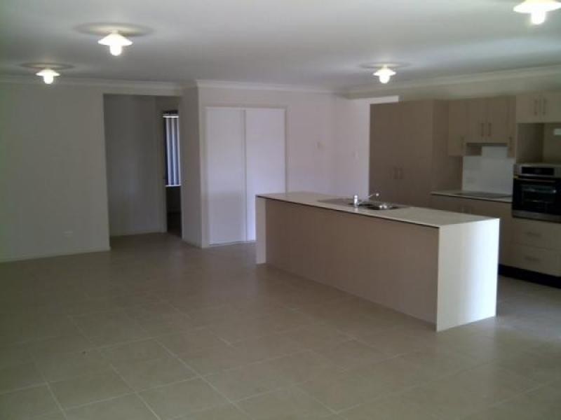 Kensington Grove QLD 4341