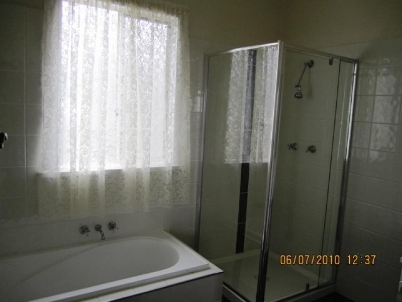 Lockyer Waters QLD 4311