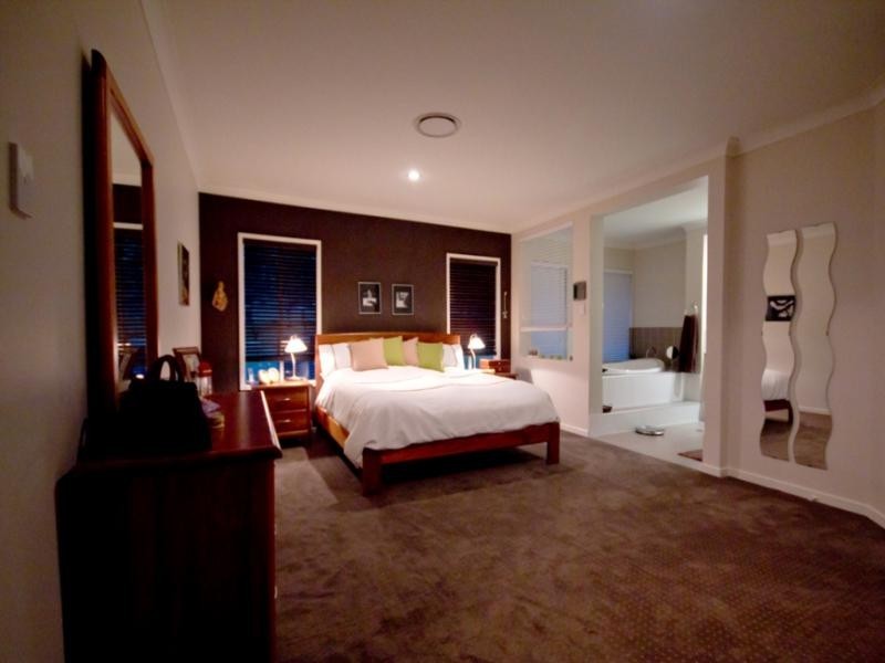 Kensington Grove QLD 4341