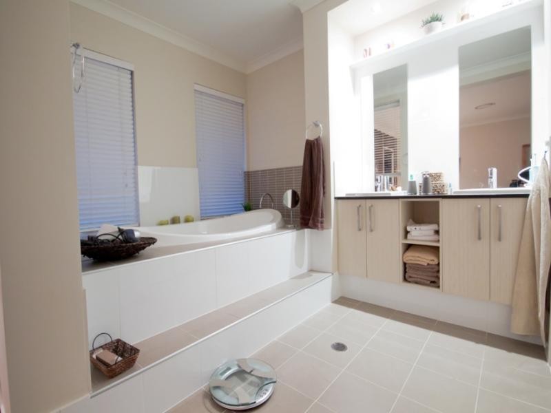 Kensington Grove QLD 4341