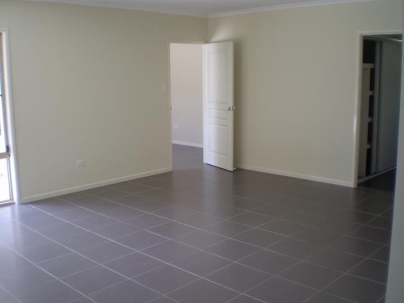 25 Teak Street, Brightview QLD 4311