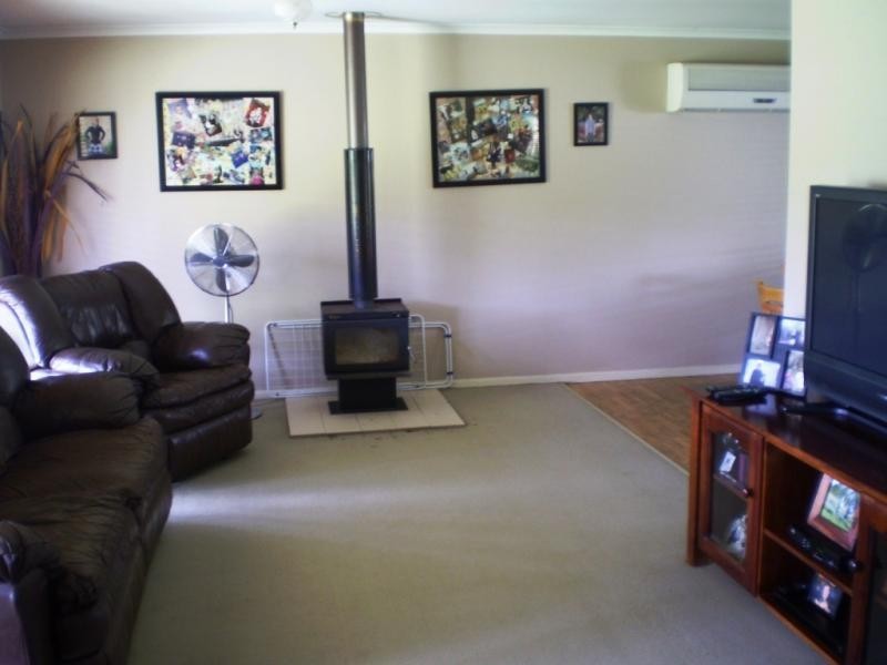 Lockyer Waters QLD 4311