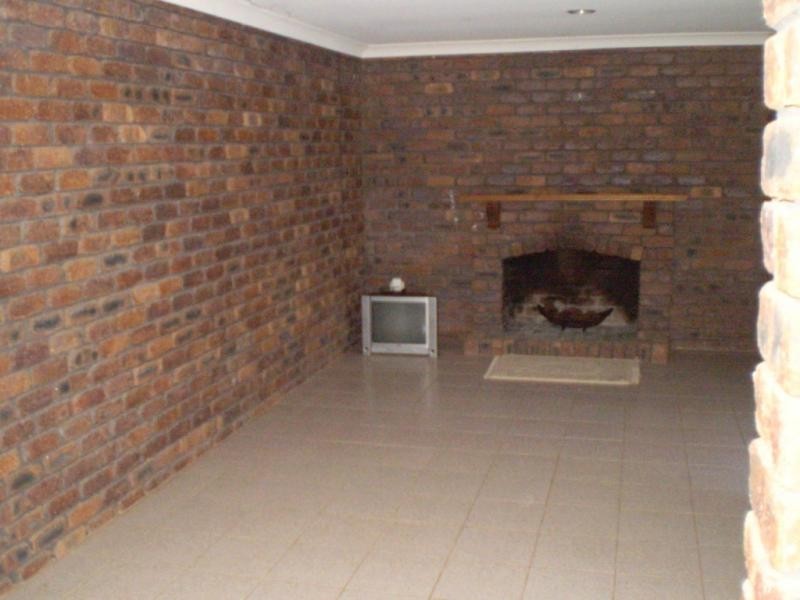 Adare QLD 4343