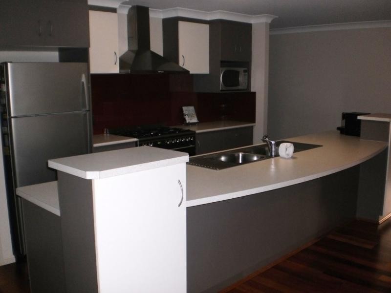 Kensington Grove QLD 4341