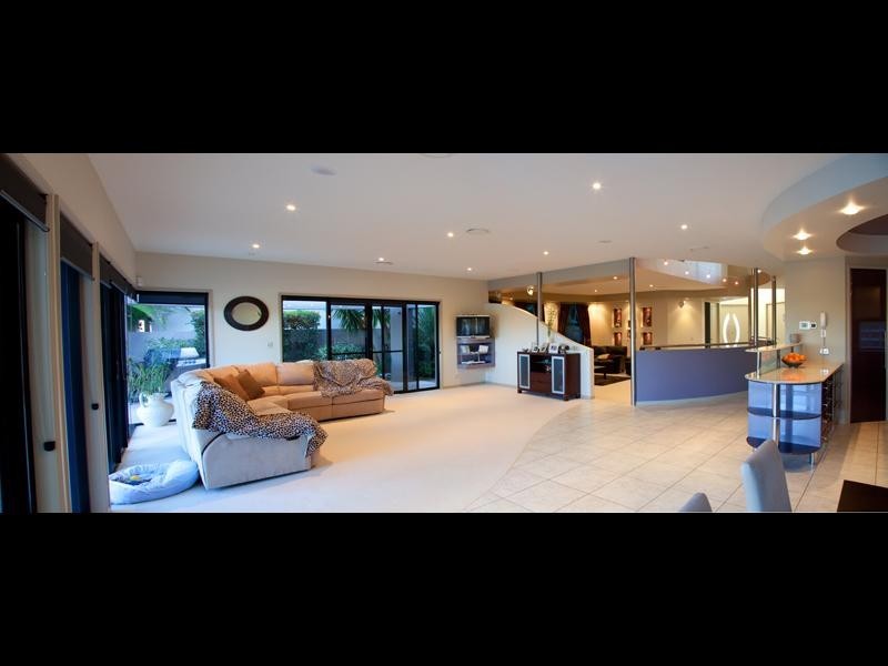 2163 BEAUFORT WAY, Hope Island QLD 4212