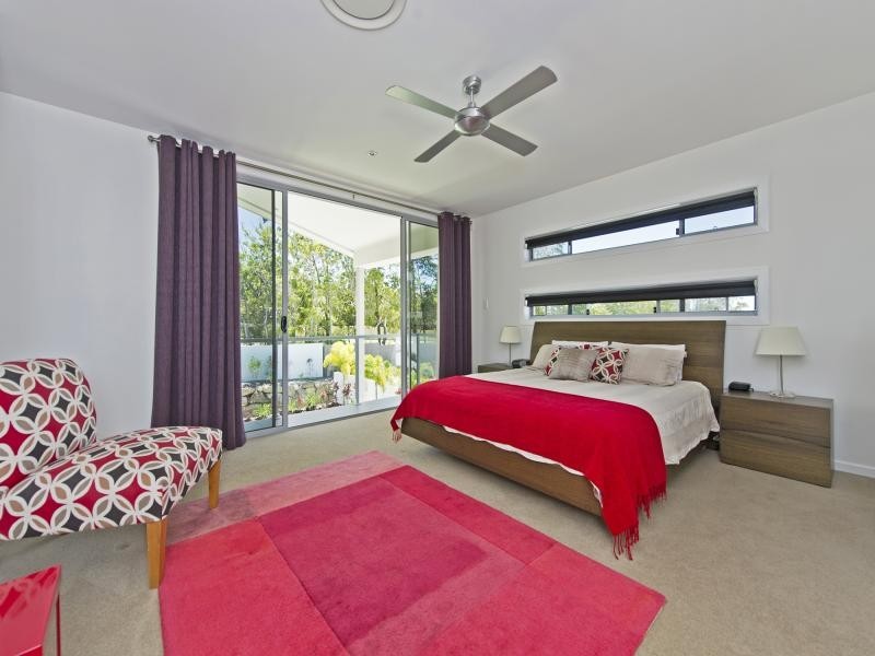 3005 HILLSIDE WALK, Sanctuary Cove QLD 4212