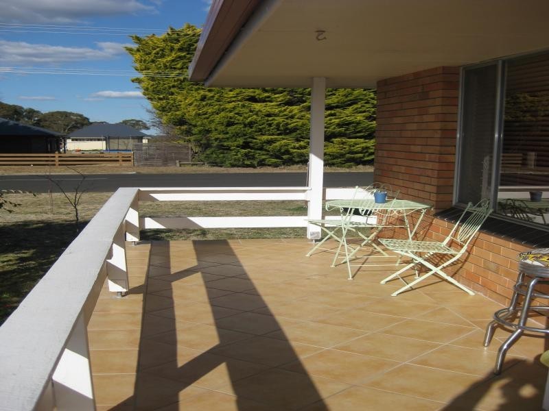 1/2 Cynthia Crescent, Armidale NSW 2350