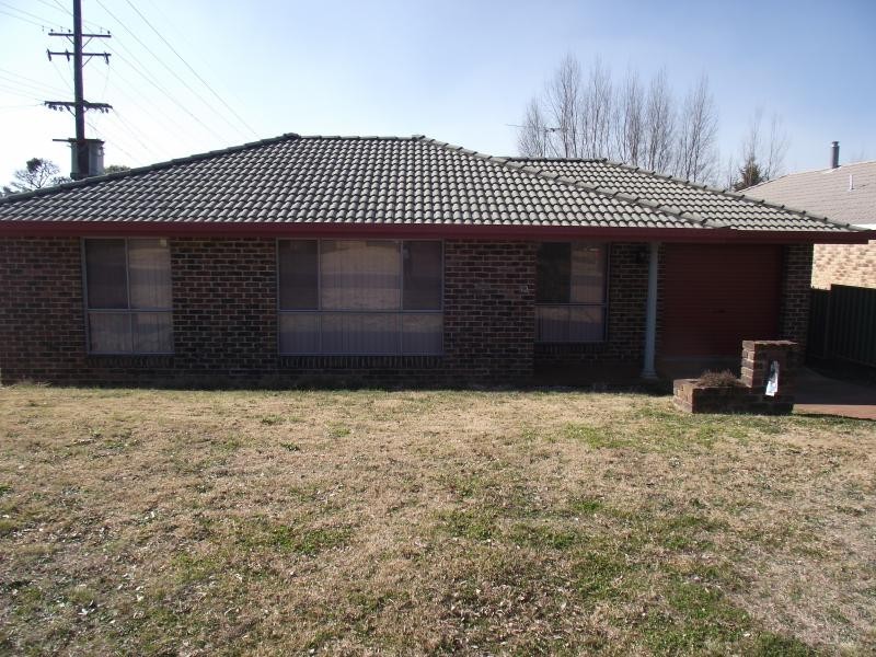 1/13 Glendower Close, Armidale NSW 2350