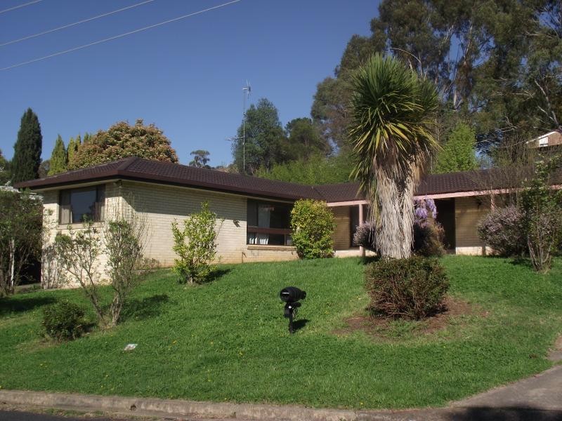26 Curtis St, Armidale NSW 2350