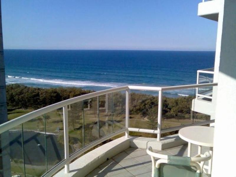 86/177 Old Burleigh Road, Broadbeach QLD 4218