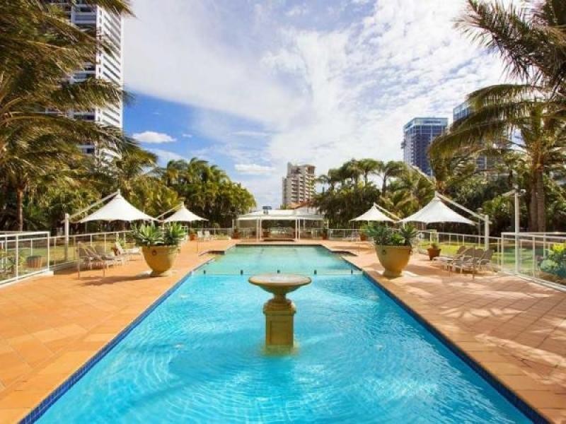 86/177 Old Burleigh Road, Broadbeach QLD 4218