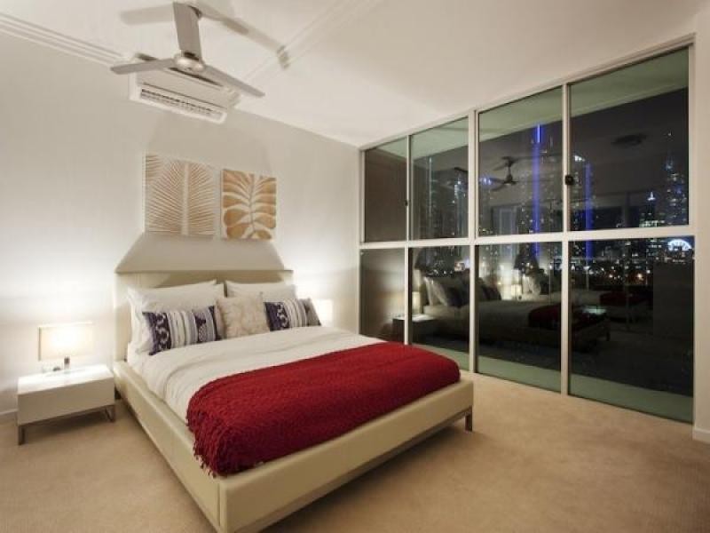 Chevron Island QLD 4217