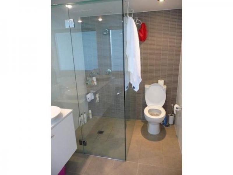 Broadbeach Waters QLD 4218