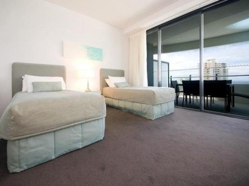 Broadbeach QLD 4218